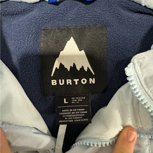 Burton brand snow/ ski jacket size Large - Picture 2 of 3